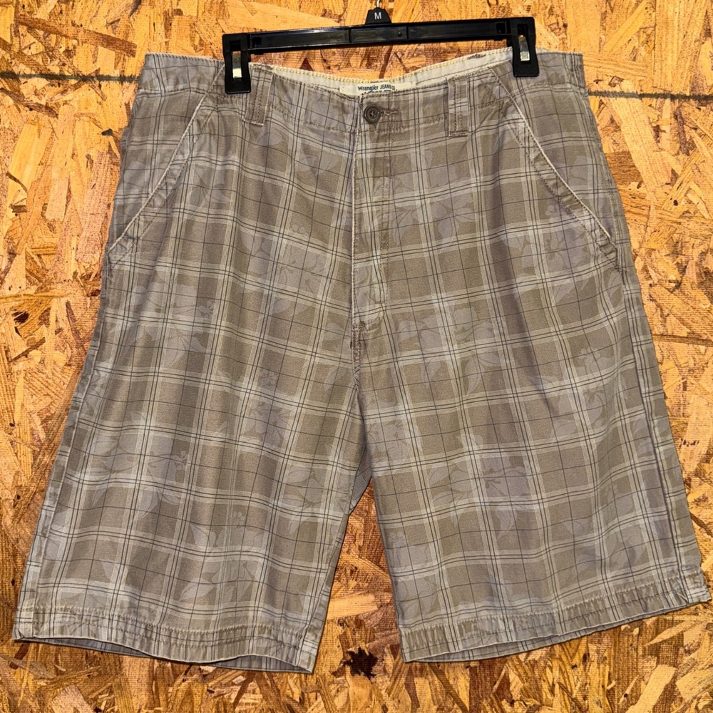 Wrangler Brown Plaid + Hidden Floral Hawaiian Print Flat Front Shorts Cotton 34